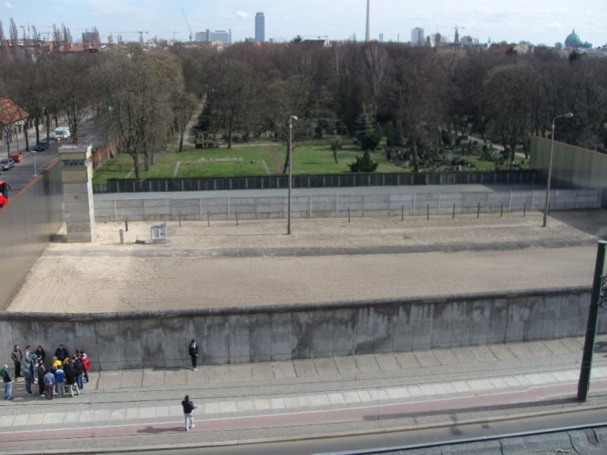 Berlin Wall History Small Group Cycling Tour - The Government Bank ride to the Parliament of Trees