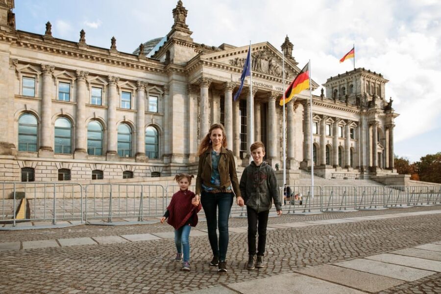 Berlin: Your Personal Vacation Photographer - Candid and contemporary photos: what you can actually request