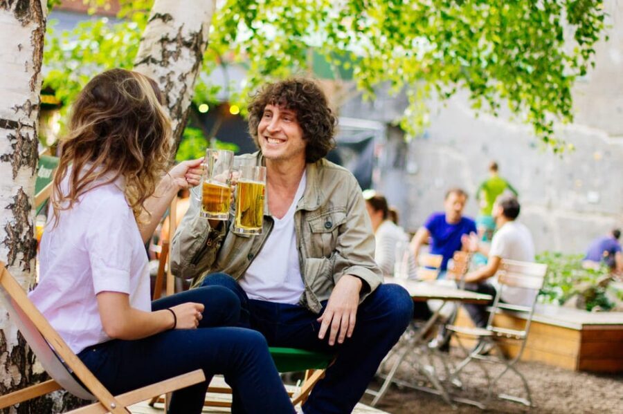 Berlin's Alternative Side: The Urban Jungle Tour - Butler’s Gift Shop meeting point and how the 3-hour loop works
