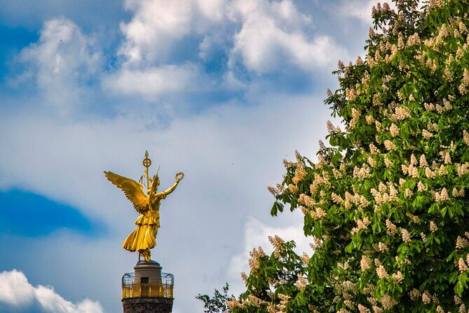 Best of Berlin HopOn HopOff Tour - What’s included on board (and what you’ll need to bring)