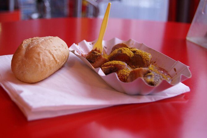 Classic Bites and Culinary Trends Neighborhood Food Tour in Berlin - Stop 1: Espresso House on Schönhauser Allee