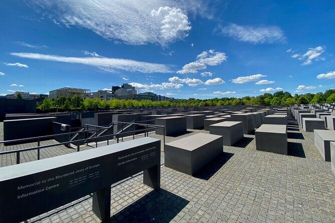 Deluxe Berlin: Hassle-Free Shore Tour from Warnemunde Cruise Port - Charlottenburg Palace And Western Berlin Views: A Quick Start With Real Place-Making