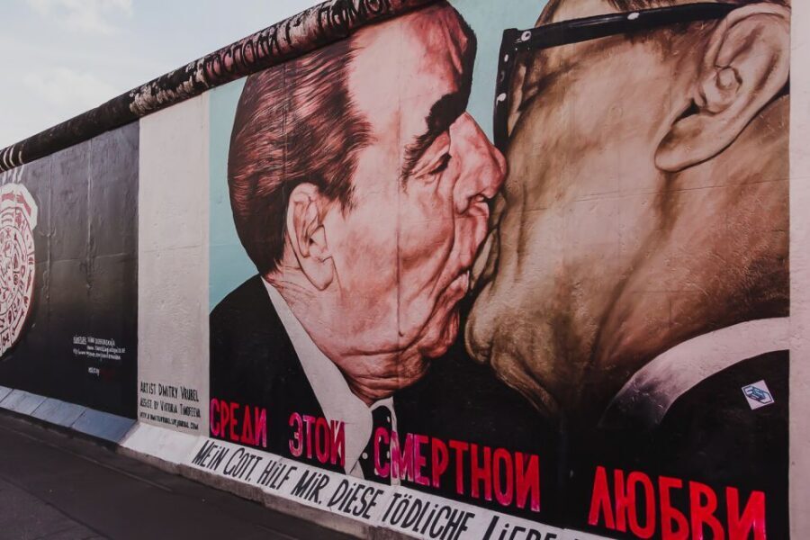 East Berlin and the Wall: Walking Tour - TV Tower Stop: A Quick Landmark Break With Purpose