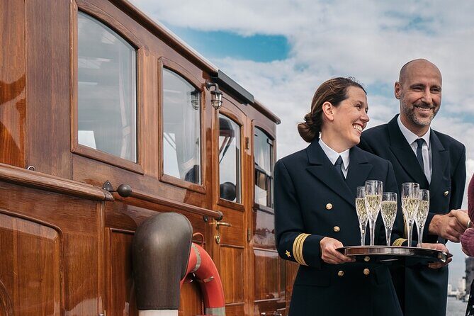 Evening aperitif tour aboard the motor yacht Fitzgerald - The Start: Berlin Cathedral Area and Why the First Views Matter