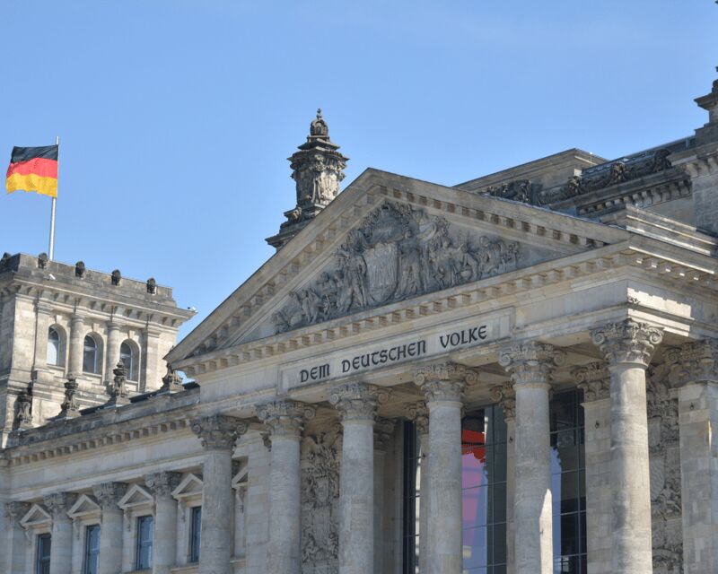 Explore Berlin Tour: History and Highlights - Key Points at a Glance