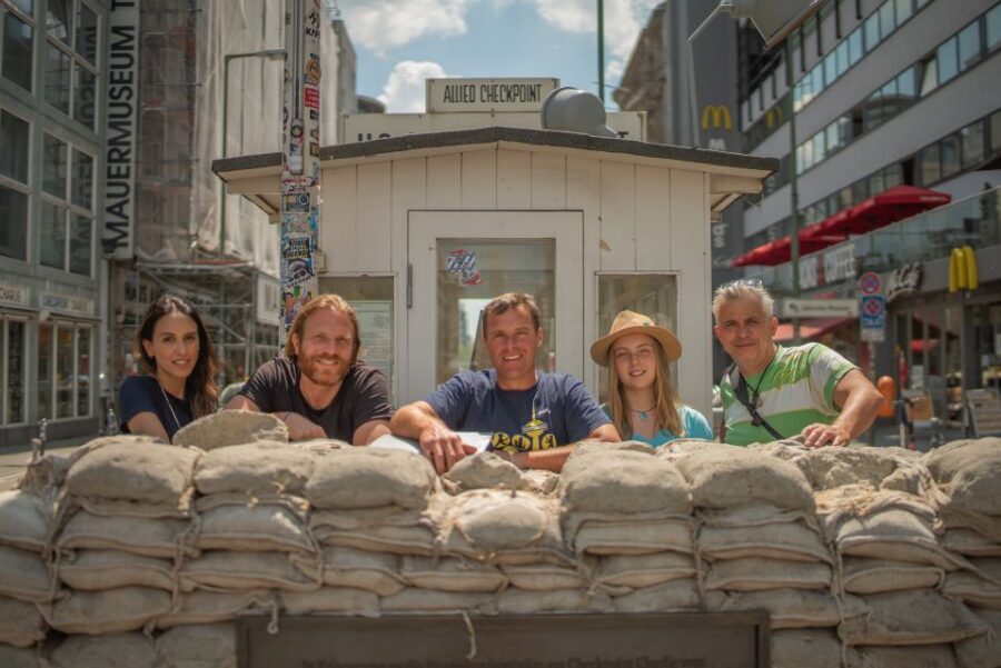 Explore Berlin: Walking Tour of All The Iconic Sites - Following the Berlin Wall and the Former Death Strip