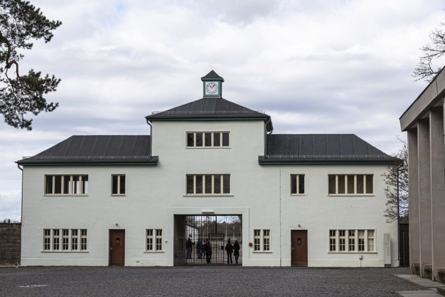From Berlin: Sachsenhausen Concentration Camp Day Trip - Entering Sachsenhausen’s gate: what you’re really doing on the walking tour