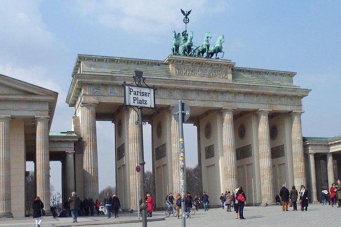 Half-Day Guided Bike Tour of Central Berlin's Highlights - Reichstag Building: where the tour starts with big themes