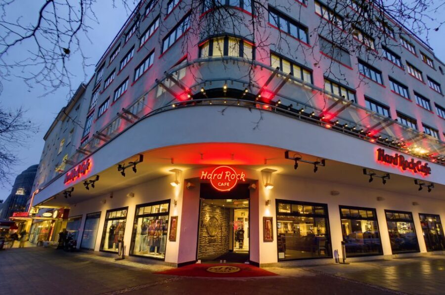 Hard Rock Cafe Berlin with Set Menu for Lunch or Dinner - Drinks: what’s included and what costs extra
