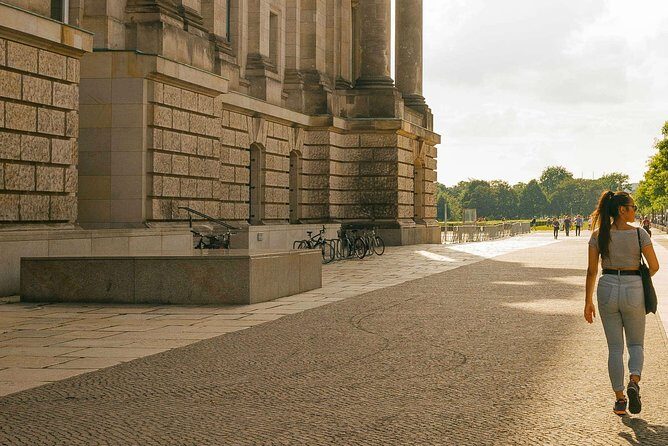Highlights & Hidden Gems With Locals: Best of Berlin Private Tour - The included drink/tasting: small, but it slows you down in a good way