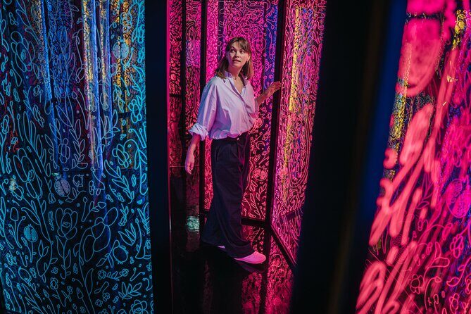 IKONO Berlin. Immersive Experience - IKONO Berlin in One Hour: What You Really Get