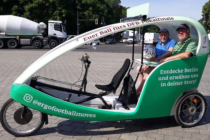 Individual City Tour - Rickshaw Sightseeing in Berlin - Museum Island and Hackesche Höfe: when you want beauty and speed