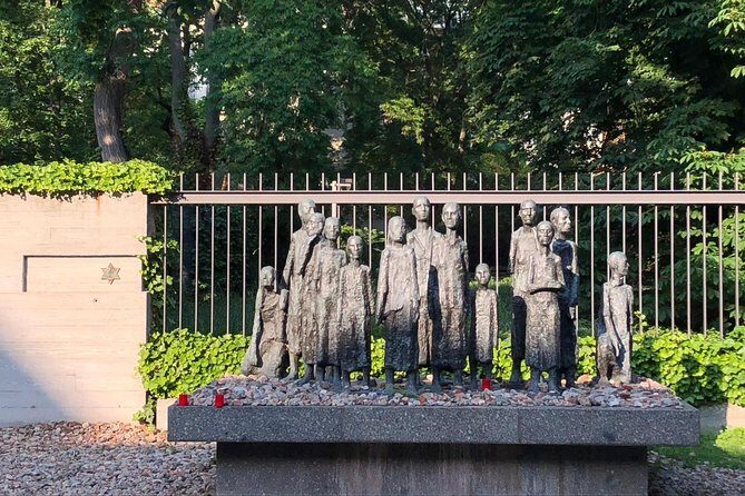 Jewish Berlin Extended (private Walking tour - 5 Hours) - Stop 1: Denkmal Alte Synagoge Berlin-Mitte and Berlin’s earliest Jewish footprint