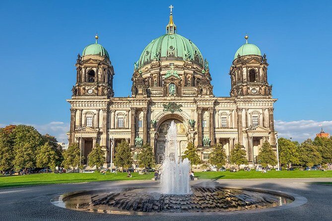 Potsdam, City of Emperors Walking Tour - Stop 1 at Joachimsthaler Straße: setting up your day in Berlin