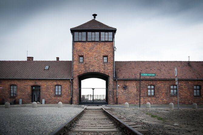 Private 3-Day Tour from Berlin to Krakow Auschwitz Poland - A private Berlin-to-Krakow plan that protects your time