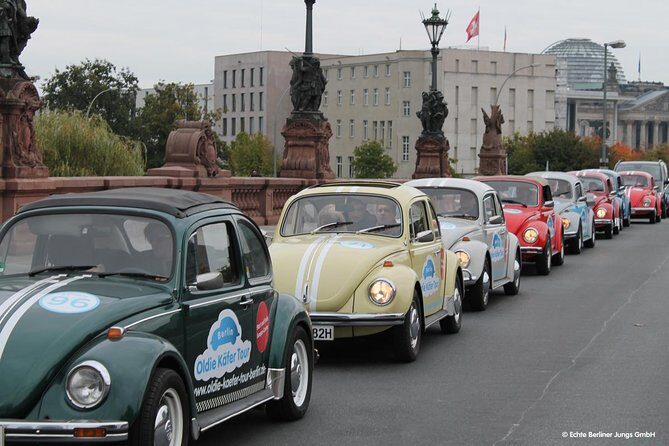 Private 4h Berlin Discovery Tour in an Oldtimer Volkswagen Beetle - Meeting point, driver rules, and getting comfortable in an old Beetle