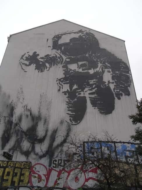 Private Alternative Berlin Tour -Murals, Graffiti and Squats - The value question: $302 per group (and who it’s best for)