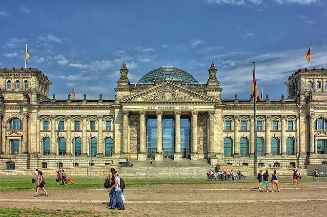 Private Half-Day Sightseeing Tour in Berlin - Berlin Wall Memorial: division made visible