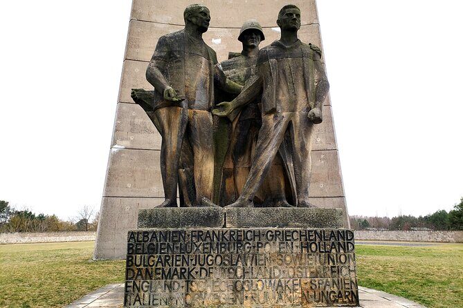 Private Minivan Tour to Sachsenhausen Concentration Camp - The guide experience: clear explanations and real human pacing