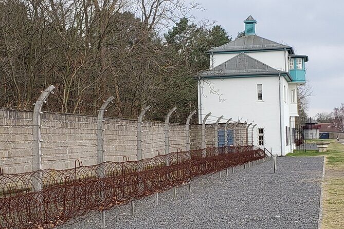 Private Minivan Tour to Sachsenhausen Concentration Camp - Price and value: what $415.65 per person buys you