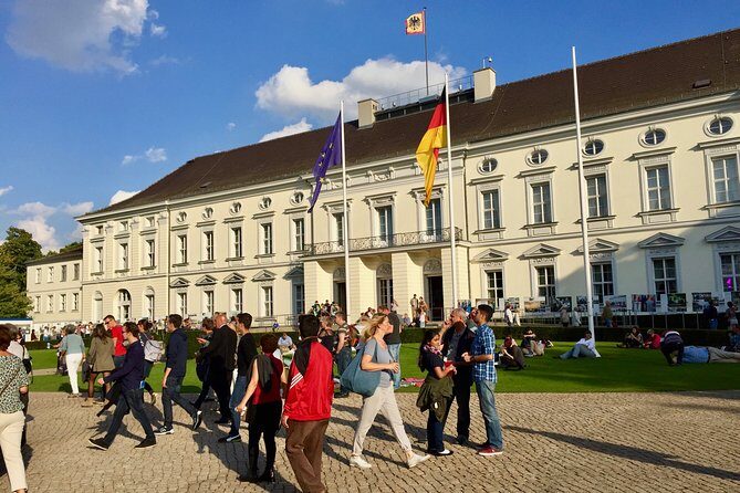 Private Taxi Tour City East & West History and Architecture 3-4h - Tips to Get the Most From This Taxi Day