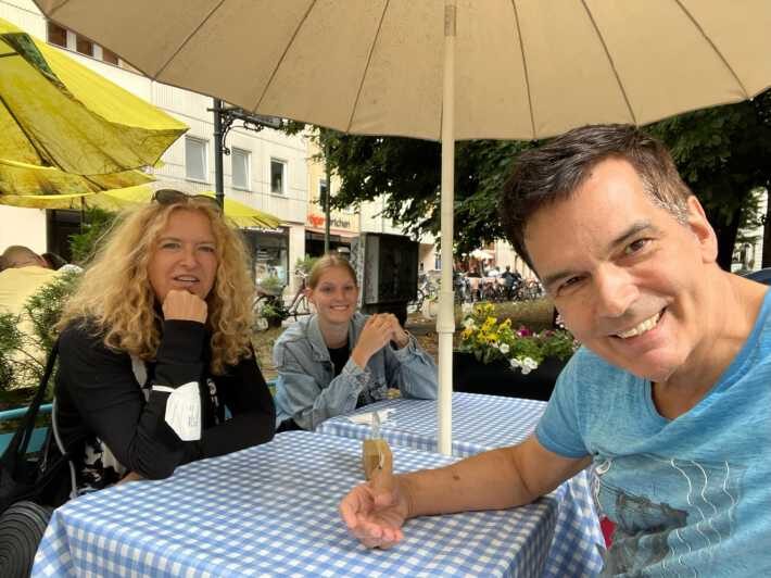 Private Taxi Tour through Berlin Extended & Relaxed ca 6-8h - The relaxed 6–8 hour schedule that still covers the big story