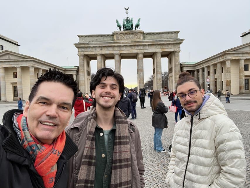 Private Taxi Tour through Berlin Extended & Relaxed ca 6-8h - Lunch breaks and café stops that actually fit the day