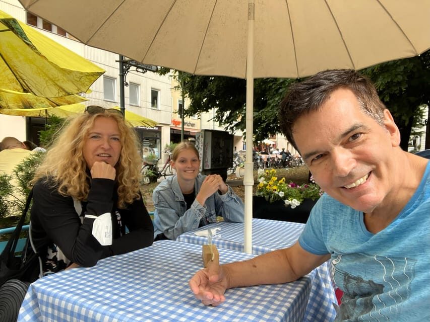 Private Taxi Tour through Berlin Extended & Relaxed ca 6-8h - Price and value: is $199 per person reasonable?