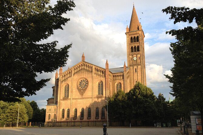 Private taxi tour to Potsdam and Sanssouci 6-8h - Gunter Bauer’s style: lots of architecture, plus practical flow
