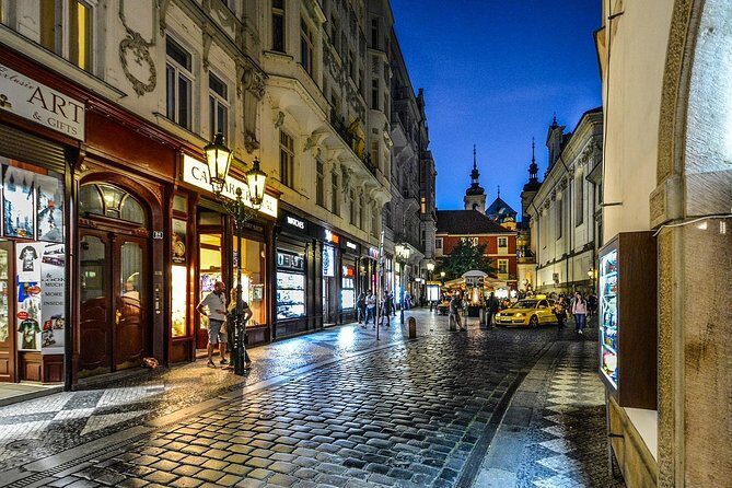 Private Transfer from Berlin to Prague, Hotel-to-hotel, English-speaking driver - Flexibility you can feel: ask for recommendations on the way
