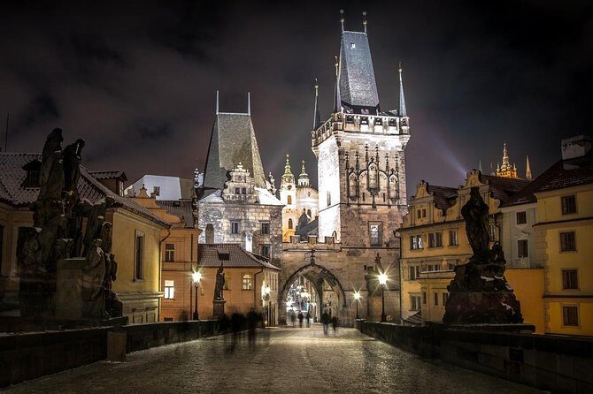 Private Transfer from Berlin to Prague with 4h of Sightseeing - The Berlin start: what those first hours are for