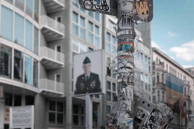Private Walking Tour: Berlin Wall, Cold War and Checkpoint Charlie - A private, 2-hour Berlin Wall tour that stays human