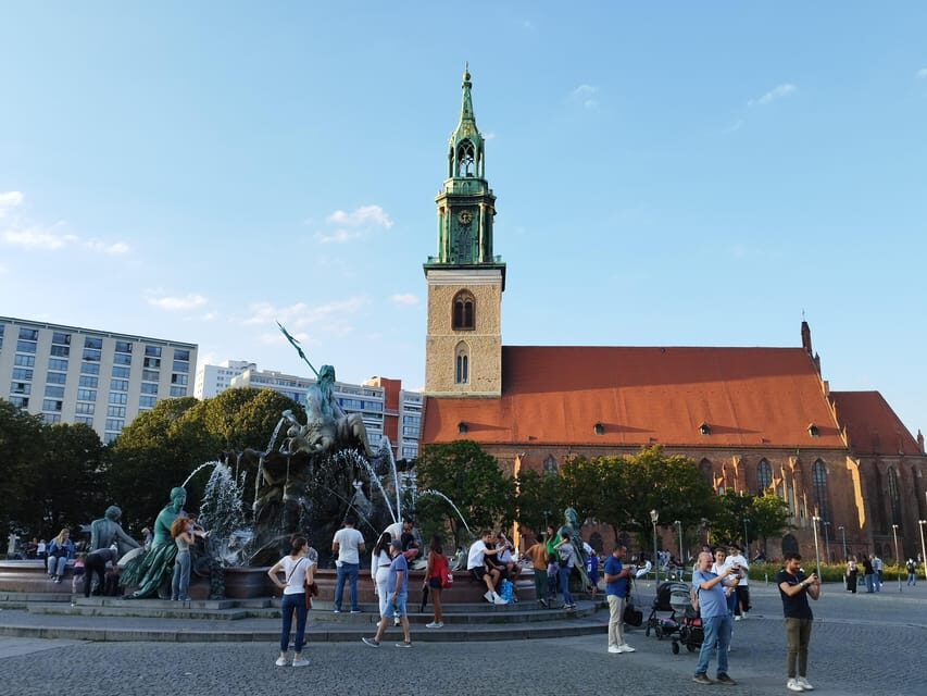 Promotion Berlin Rickshaw Shared Guide (Combo Vehicle Group) - FAQ
