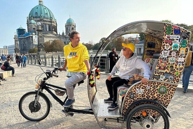 Rickshaw Sightseeing City Tours Berlin - Rikscha Tours - Pickup near Brandenburg Gate (and the 2 km rule)