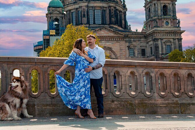 Romantic Couple Photoshoot in the Heart of Berlin - The Deliverable: Minimum 30 Edited Photos (Plus Optional Extras)