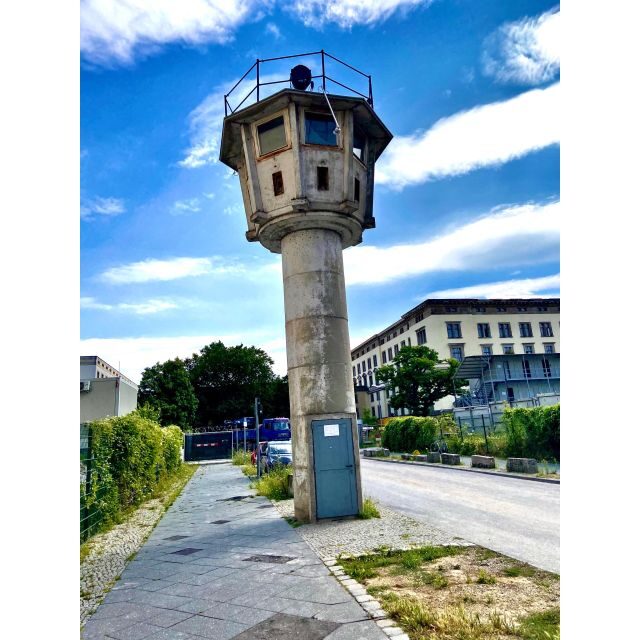 Rude Bastards Tour of Berlin - Price and Value: Low Ticket, Serious Tipping Mindset