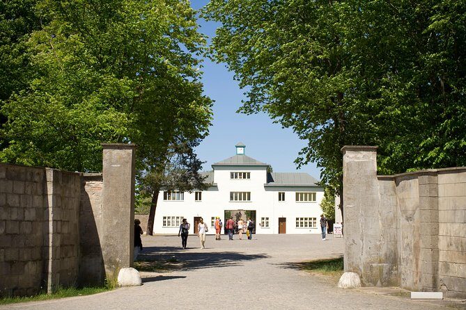 Sachsenhausen Concentration Camp Bus Tour in English from Berlin - Who This Tour Suits (and Who Might Prefer Another Format)