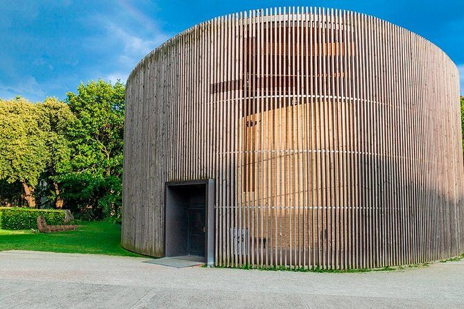 Self-Guided Audio Tour-The Fall of the wall: A light for humanity - Stop 2: Chapel of Reconciliation (Kapelle der Versöhnung) and the Meaning of the Site