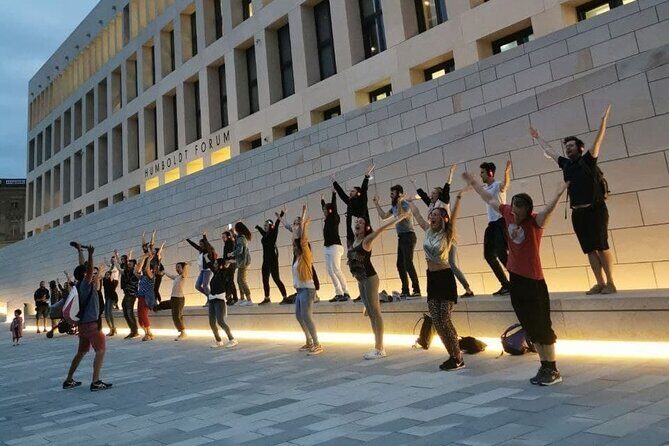 Silent disco through downtown Berlin with flash mobs - The 90-Minute Downtown Walk and How the Stops Change