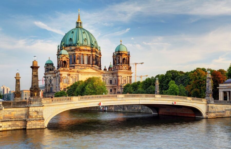 Skip-the-line Berlin Cathedral and Old Town Private Tour - The 4- and 5-Hour Add-Ons: From Gendarmenmarkt to the TV Tower