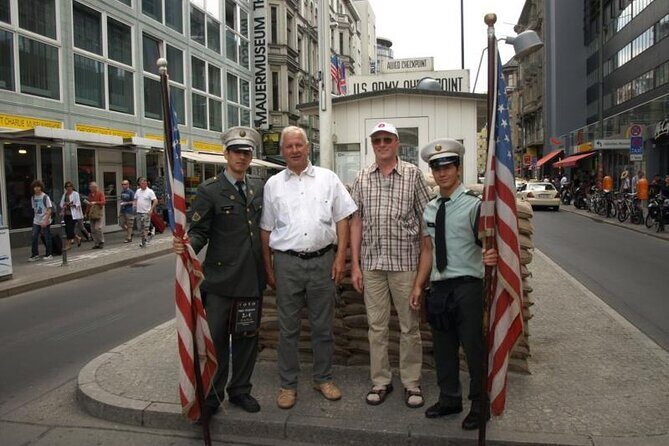 Small-Group Berlin Wall Bike Tour - Brandenburg Gate: history lessons rolling right across the route