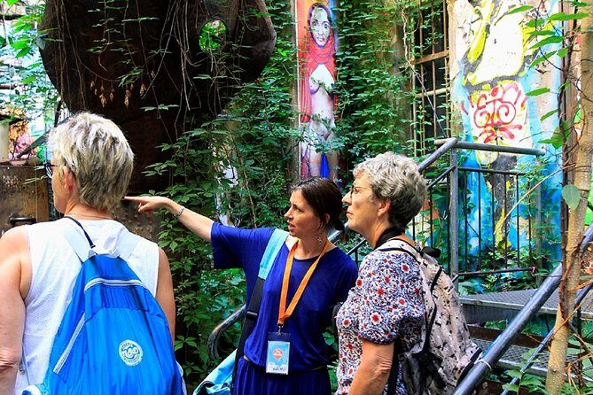 Street Art and Alternative Tour of Berlin in French - Meeting at Potsdamer Platz: getting oriented fast (Vive Berlin Tours)
