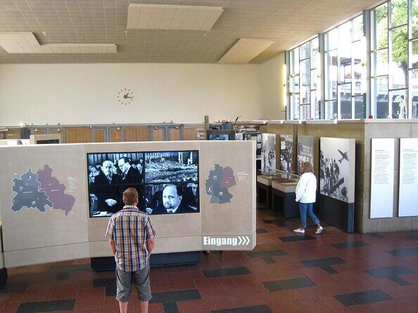 The History of Berlin: WWII PRIVATE Walking Tour With Locals - Private pace in Berlin: why this format works