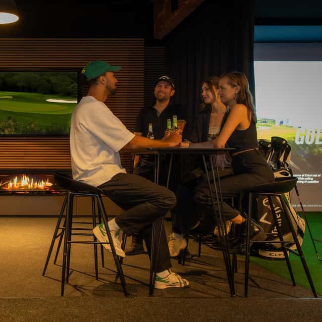 The Ultimate Berlin Golf Bar for Groups, Games & Good Times - EvoGolf Berlin: A golf bar built for groups near Tiergarten