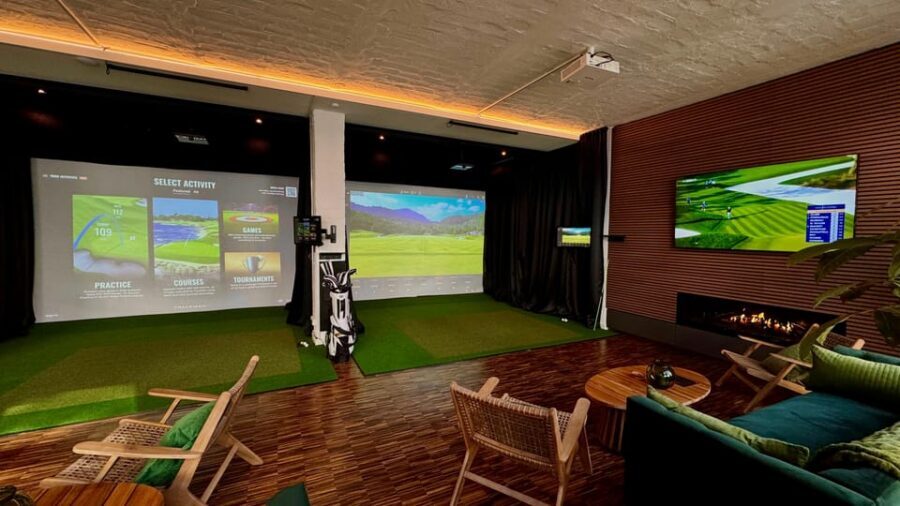 The Ultimate Berlin Golf Bar for Groups, Games & Good Times - Entering EvoGolf: finding the blue gate and getting checked in