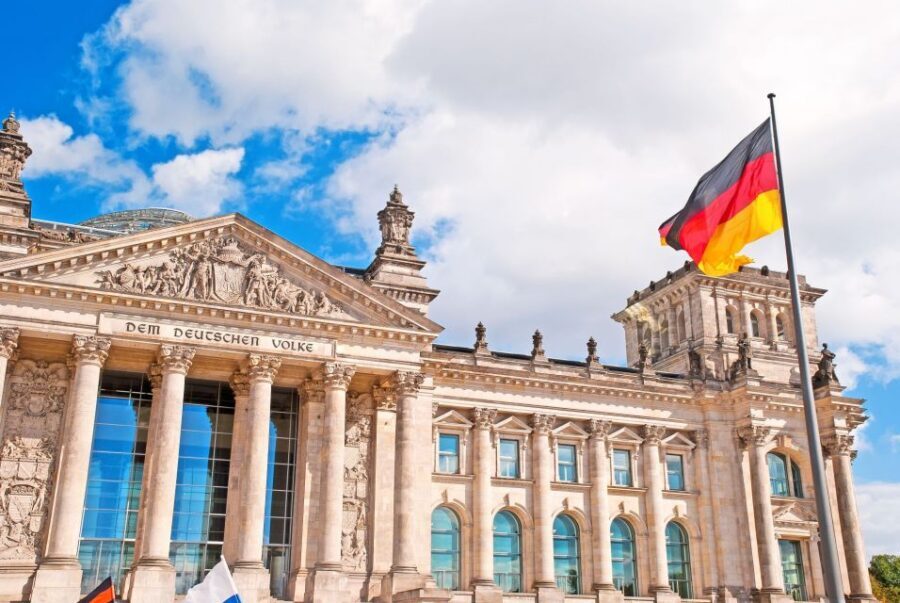 Third Reich and the Holocaust in Berlin Private Guided Tour - Potsdamer Platz, Brandenburg Gate, and the Reichstag Fire Story