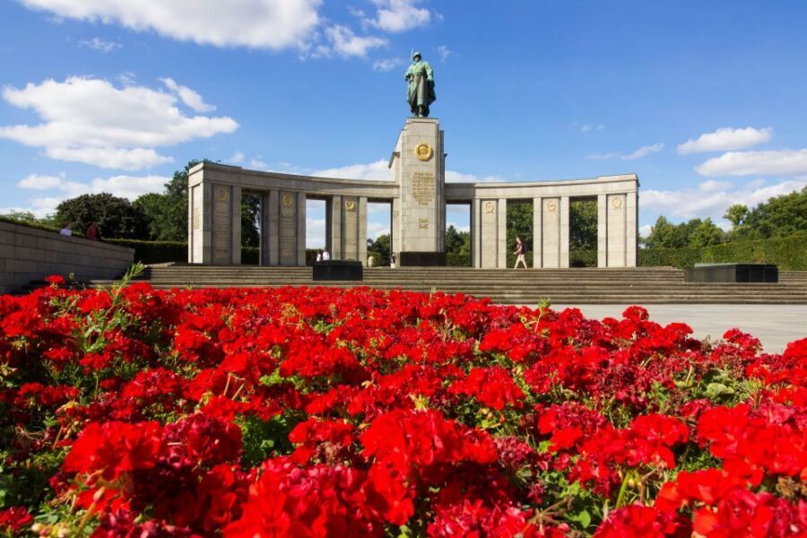Third Reich and the Holocaust in Berlin Private Guided Tour - Memorial Grounding: The Murdered Jews Memorial and the Soviet War Memorial