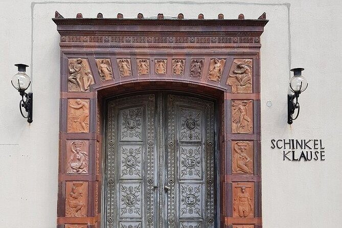 Third Reich Quest Experience in Berlin - Stop 3: Humboldt University and a Clue-Driven Learning Moment