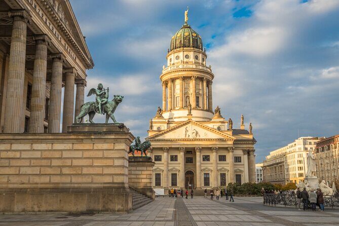 Third Reich Quest Experience in Berlin - Offline, Private, Flexible: The Real-World Experience on Foot