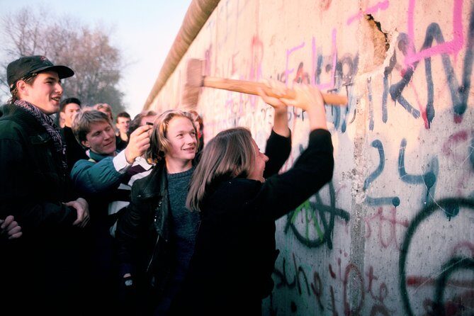Wall Tour Berlin - Fates, Heroes & Love Stories - Passenger agreements, Stasi abuse of young people, and propaganda logic